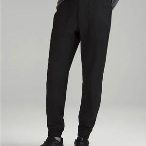 Lululemon Surge Jogger Medium Inseam 30”